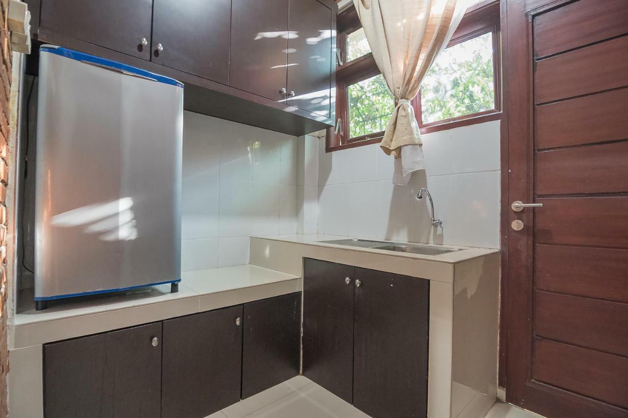 Reddoorz Plus Near Cambridge City Square 2 Medan Exterior photo